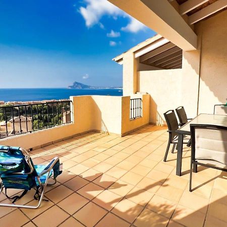 Vila Charming Townhouse With Sea Views & Pool In Altea Calpe Exteriér fotografie