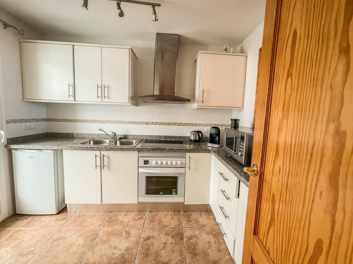 Vila Charming Townhouse With Sea Views & Pool In Altea Calpe Exteriér fotografie